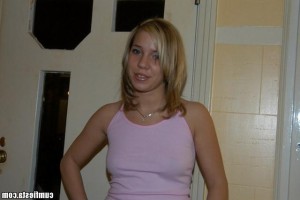 Porn fuck a corseted mommy